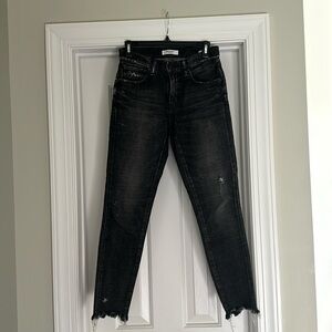 Mousy Vintage Black distressed Jeans. Mid Rise. Tapered ankle. Sz 25